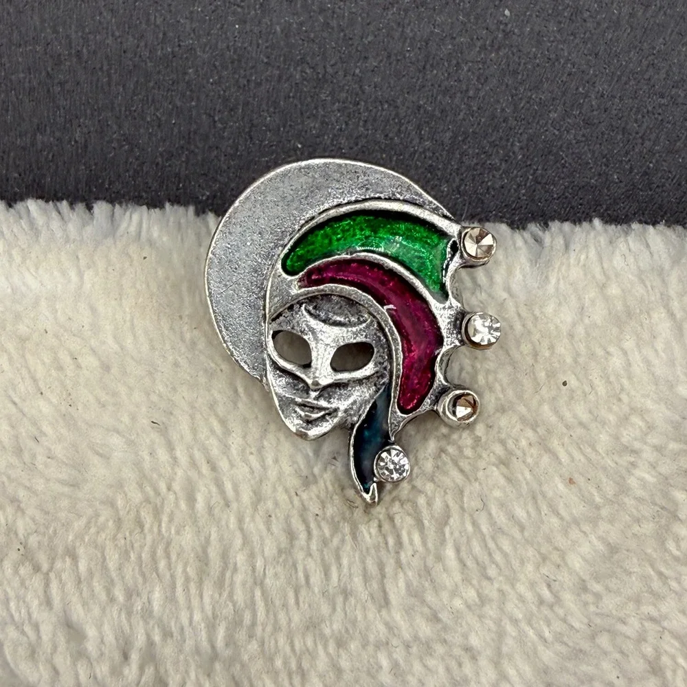 Vintage Signed Masquerade Mask Pin Silver Green Magenta Enamel Rhinestone